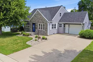 1411 N Cedar Ave, Owatonna, MN 55060 - Photo 32