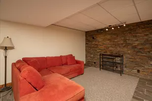 1926 Bear Ct SE, Rochester, MN 55904 - Photo 2