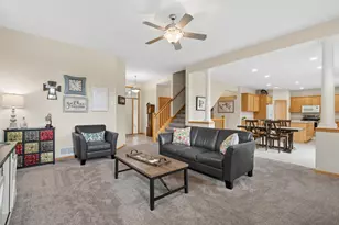 1803 Countryside Dr, Shakopee, MN 55379 - Photo 4