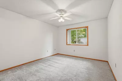 3246 Edgerton Street, Vadnais Heights, MN 55127 - Photo 14