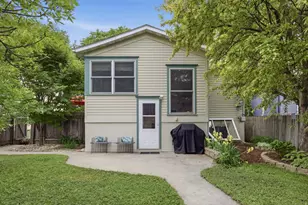 1041 5th St N, Fargo, ND 58102 - Photo 22