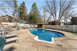 8119 Lower 129th Ct, Apple Valley, MN 55124 - Photo 2