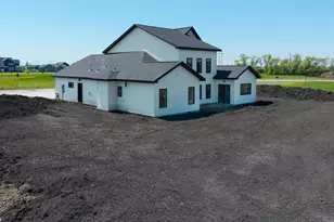 4947 41st Ave N, Fargo, ND 58102 - Photo 6