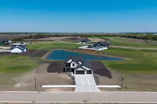 4947 41st Ave N, Fargo, ND 58102 - Photo 2