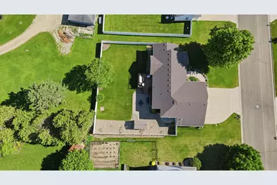 2405 Watertower Lane, Owatonna, MN 55060 - Photo 56