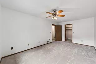 5955 Fernwood St, Shoreview, MN 55126 - Photo 10
