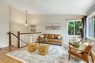 270 River Woods Ln, Burnsville, MN 55337 - Photo 4