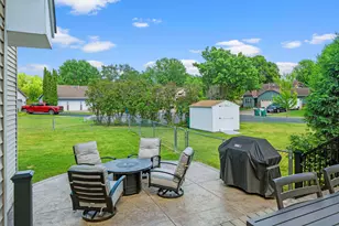 9840 Kirkwood Ln N, Maple Grove, MN 55369 - Photo 8