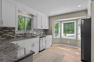 9840 Kirkwood Ln N, Maple Grove, MN 55369 - Photo 14