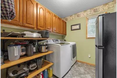 908 9th Street SE, Waseca, MN 56093 - Photo 24