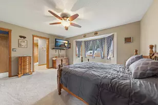 908 9th St SE, Waseca, MN 56093 - Photo 26