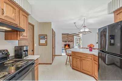 7400 Concerto Curve NE, Fridley, MN 55432 - Photo 10