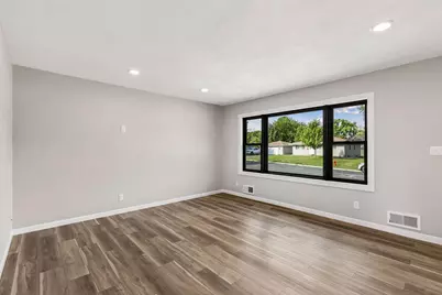 8209 Goodrich Road, Bloomington, MN 55437 - Photo 10