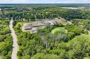 15 Pineview Ln N, Plymouth, MN 55441 - Photo 24