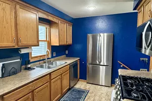 405 N 11th St, Olivia, MN 56277 - Photo 8