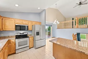 1575 Fountain Ln, Waconia, MN 55387 - Photo 4