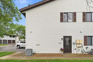 6616 84th Ct N, Brooklyn Park, MN 55445 - Photo 2