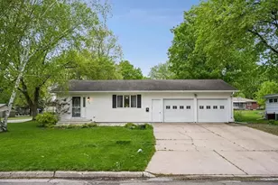 734 Merrill St SW, Hutchinson, MN 55350 - Photo 28