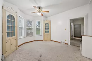 1087 Matilda St, Saint Paul, MN 55117 - Photo 4