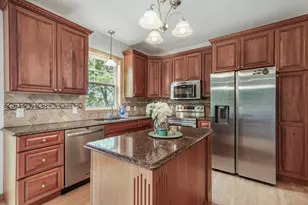17495 Glacier Wy, Lakeville, MN 55044 - Photo 6