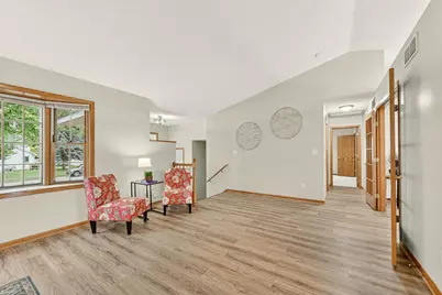 4603 5th Street NW, Rochester, MN 55901 - Photo 8