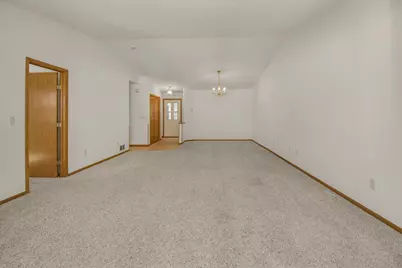 2224 Pinewood Drive, Shakopee, MN 55379 - Photo 6