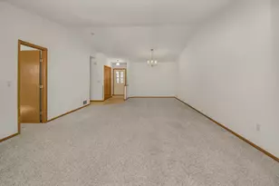2224 Pinewood Dr, Shakopee, MN 55379 - Photo 6