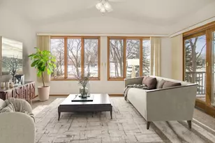 2224 Pinewood Dr, Shakopee, MN 55379 - Photo 2