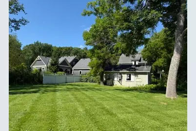 5865 Eureka Road, Shorewood, MN 55331 - Photo 8