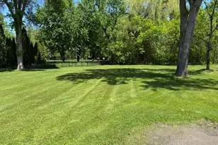 5865 Eureka Rd, Shorewood, MN 55331 - Photo 6