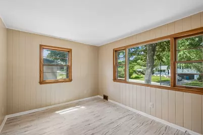 2670 Regent Avenue N, Golden Valley, MN 55422 - Photo 16