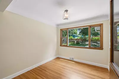 2670 Regent Avenue N, Golden Valley, MN 55422 - Photo 12