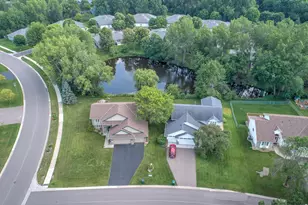 300 101st Ct NE, Blaine, MN 55434 - Photo 52