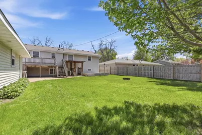 9306 Oakland Avenue S, Bloomington, MN 55420 - Photo 6