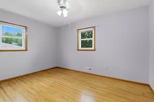 9306 Oakland Ave S, Bloomington, MN 55420 - Photo 12