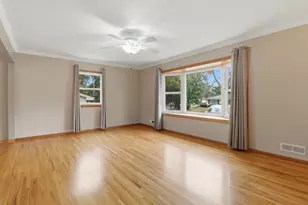 9306 Oakland Ave S, Bloomington, MN 55420 - Photo 10