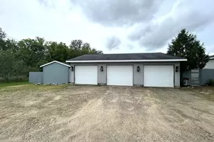 8 6th Ave NW, Deer River, MN 56636 - Photo 2