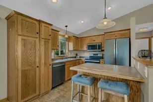 984 Waters Edge Cir, Avon, MN 56310 - Photo 4