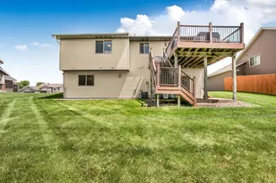 984 Waters Edge Cir, Avon, MN 56310 - Photo 2