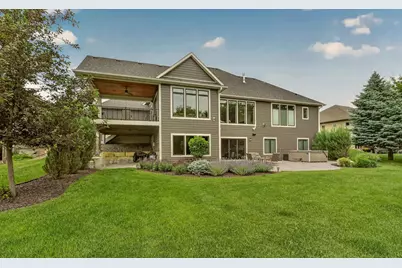 2022 Shannon Oaks Boulevard NE, Rochester, MN 55906 - Photo 2