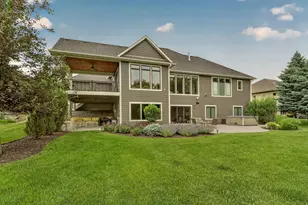 2022 Shannon Oaks Blvd NE, Rochester, MN 55906 - Photo 2