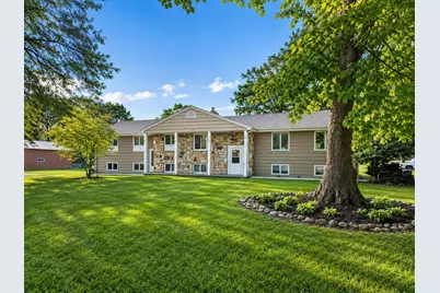 8750 Queensland Lane N, Maple Grove, MN 55311 - Photo 2