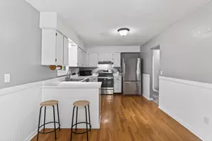 2210 Matterhorn Ln, Saint Paul, MN 55119 - Photo 8