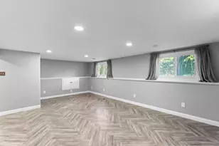 3865 Gettysburg Ave N, New Hope, MN 55427 - Photo 24