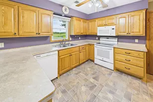 32814 Spunk Tree Cir, Avon, MN 56310 - Photo 8