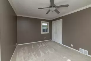 8006 Upton Ave S, Bloomington, MN 55431 - Photo 16