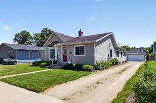 506 2nd Ave NW, Kasson, MN 55944 - Photo 2