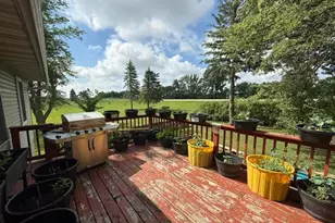 810 Sunrise Blvd, Redwood Falls, MN 56283 - Photo 8