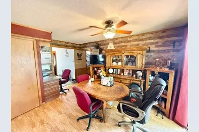 810 Sunrise Boulevard, Redwood Falls, MN 56283 - Photo 16