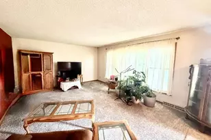 810 Sunrise Blvd, Redwood Falls, MN 56283 - Photo 12